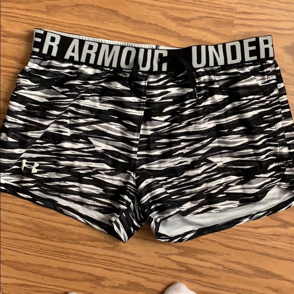 Under Armor black and white shorts